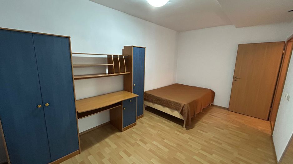 Apartament 3 camere -  zona Tolstoi - Poză 2