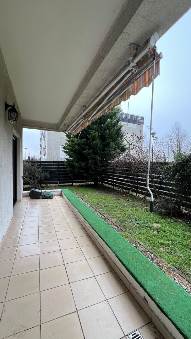 3 camere cu 84 mp de curte | 2 parcari subterane | boxa 8 mp amenajata - Poză 3