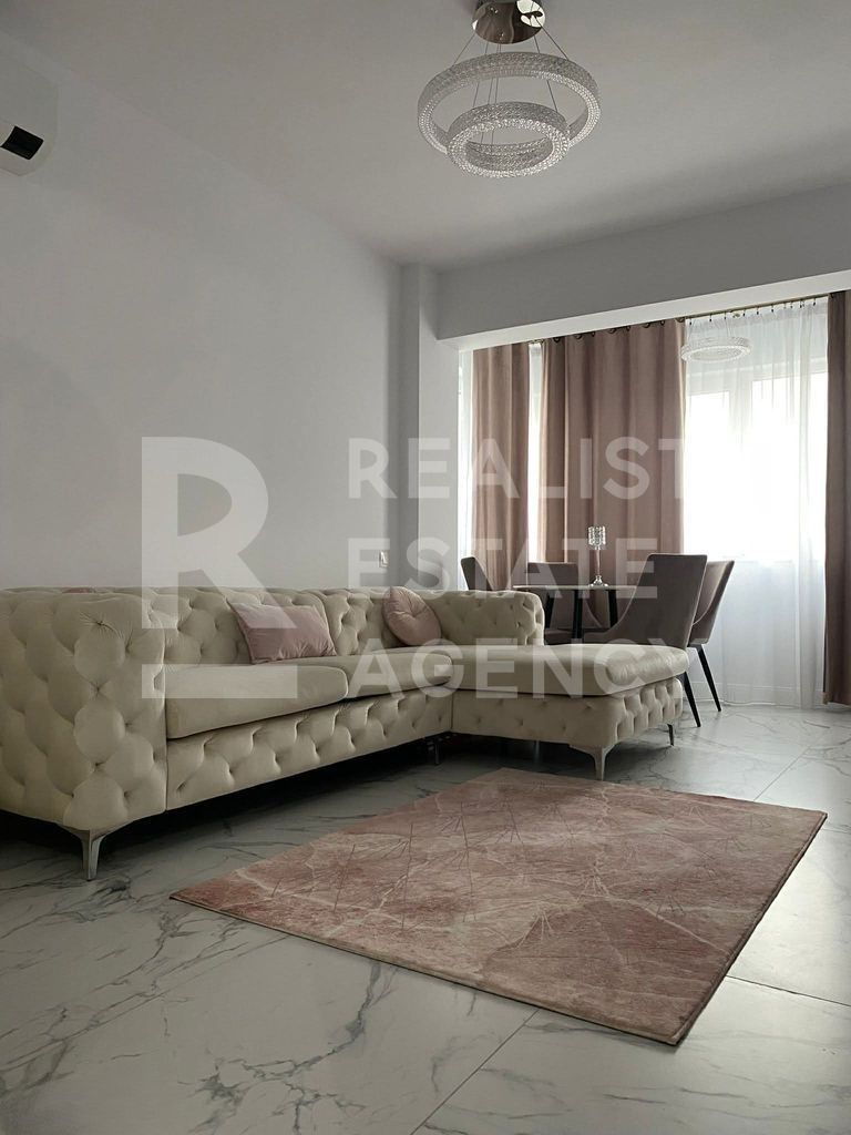 Vânzare, apartament 2 camere, zona Titan - Poză 2