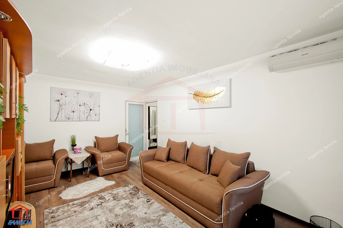 De închiriat apartament 3 camere, Micro 21 - Poză 14