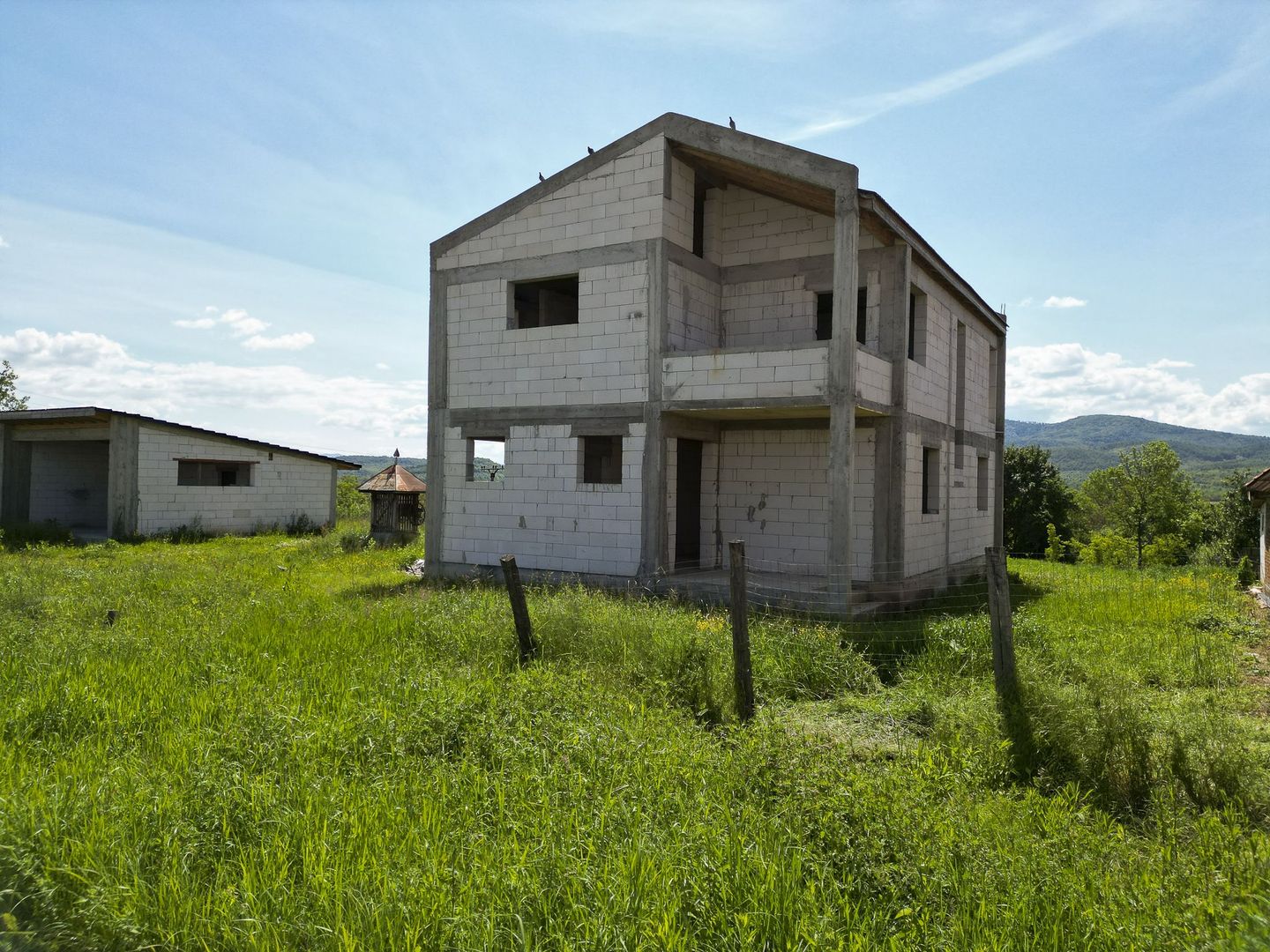 Casă la roșu din BCA de vânzare în Județul Arad - Poză 8