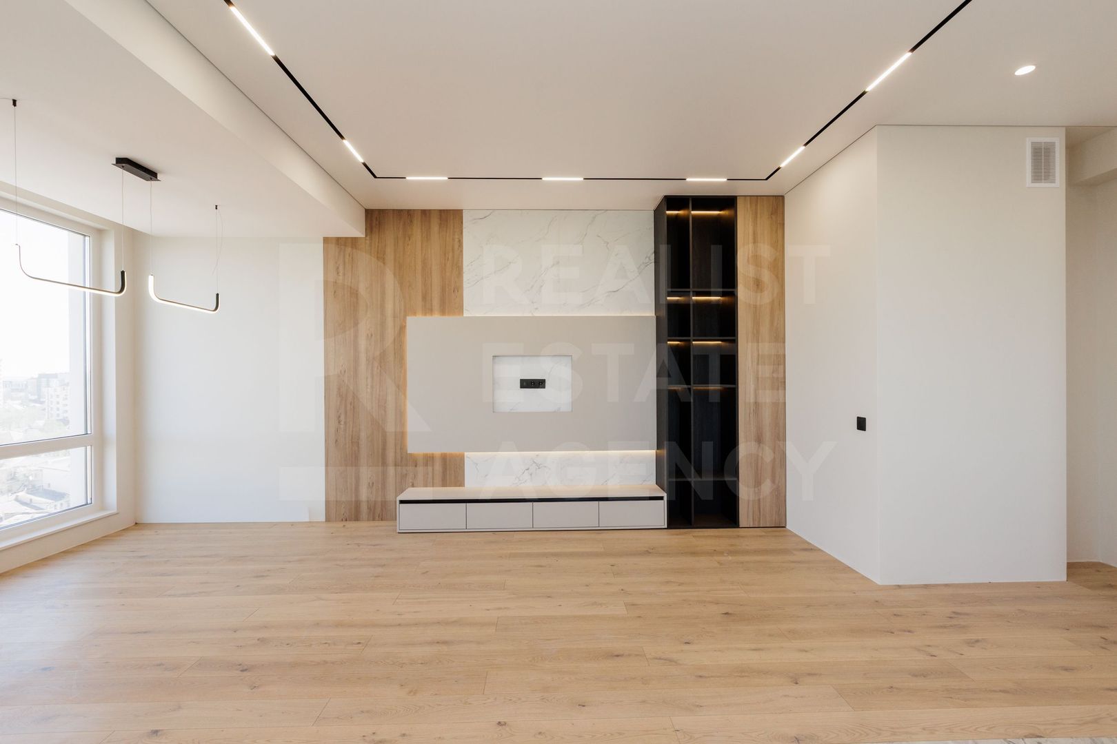 Vânzare, apartament, 4 camere, strada Constantin Stere, Centru - Poză 1