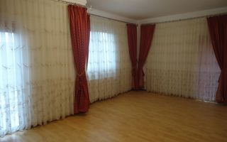 Casă de lux nemobilată cu facilități moderne și grădină extinsă - Poză 4