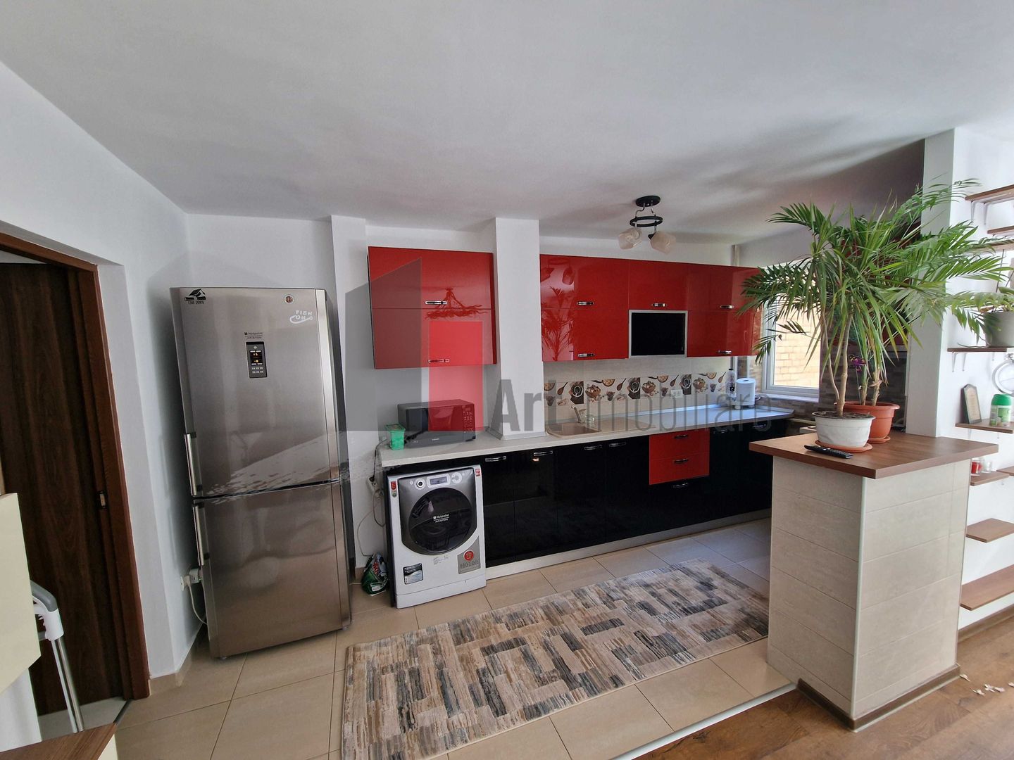 Închiriere 3 camere, nou, zona Favorit, 2 locuri de parcare - Poză 3