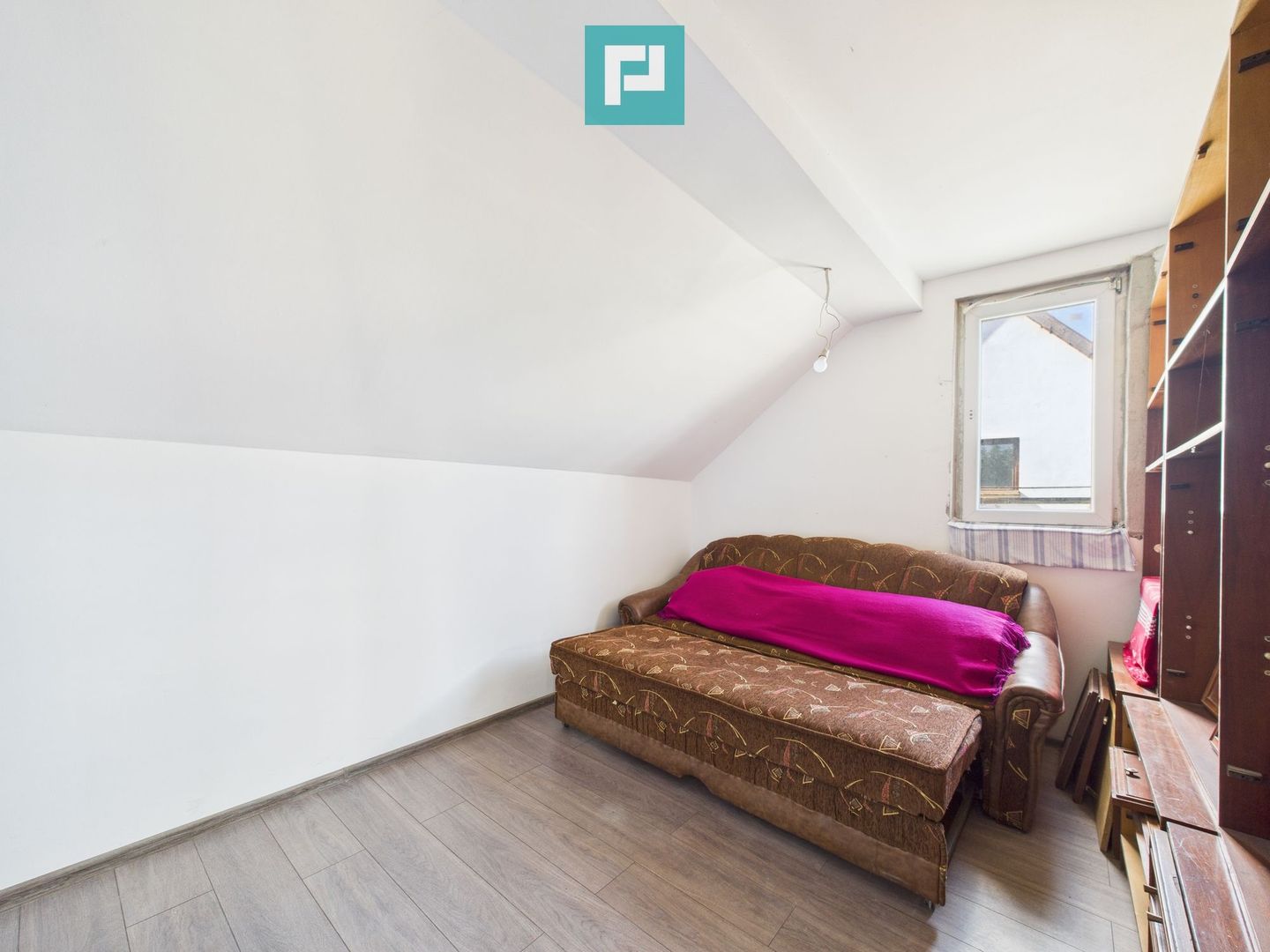 Casă P+E în Dudeștii Noi - Poză 2