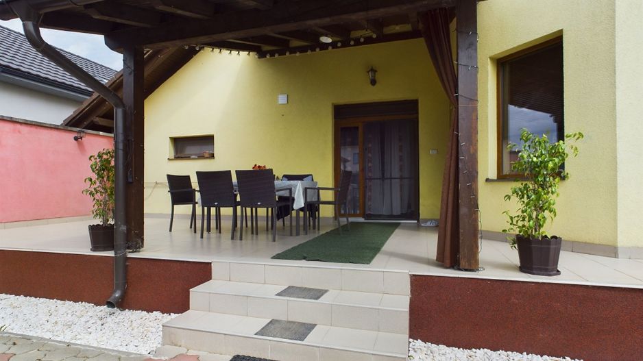 Casă individuală Moșnița Nouă - Poză 18