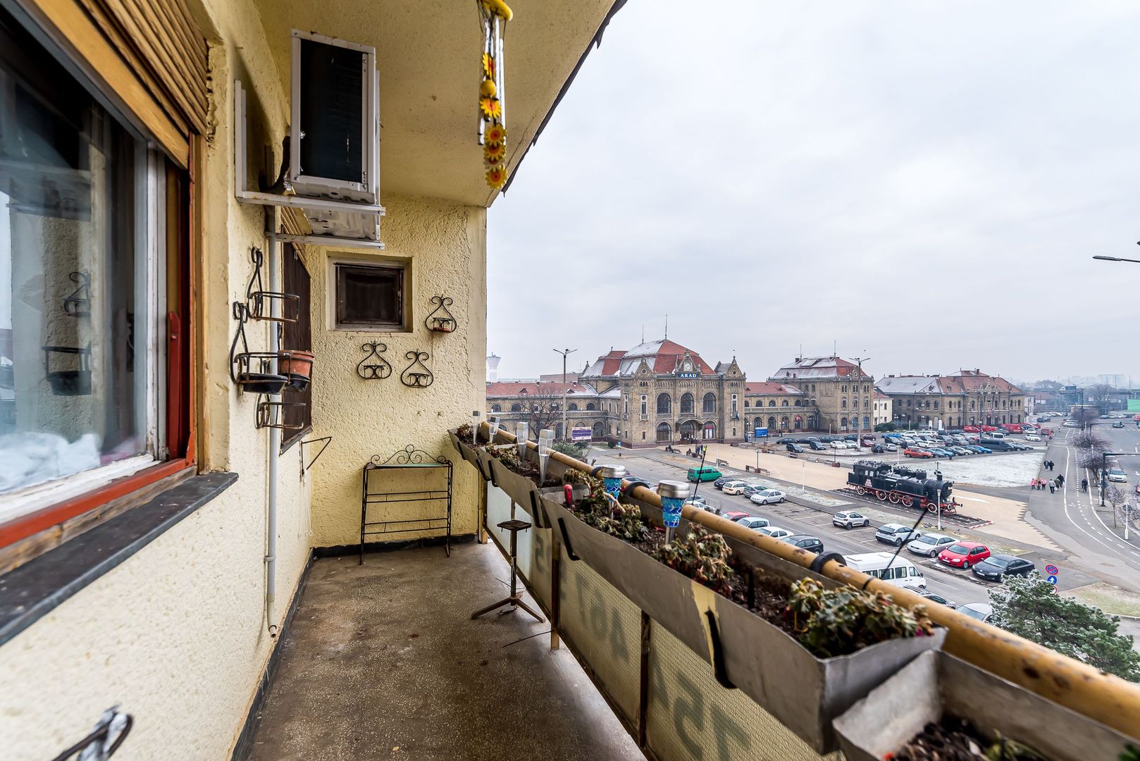 Apartament cu 4 camere decomandat, cu vedere panoramica. Zona Garii - Poză 1