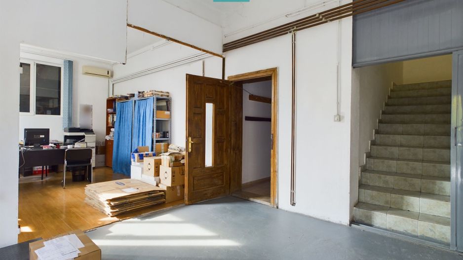 Clădire cu destinație comercială în Grădiște - Poză 7