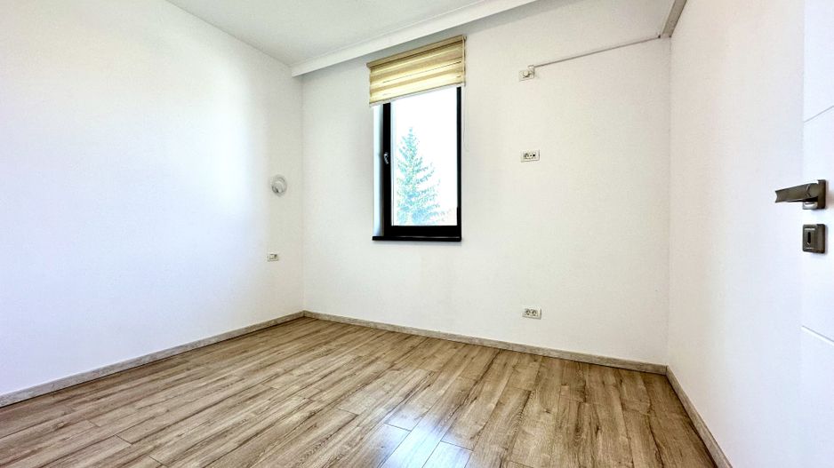 Casa de inchiriat la Liziera Pădurii - intrarea in Dumbrăvița - Poză 11