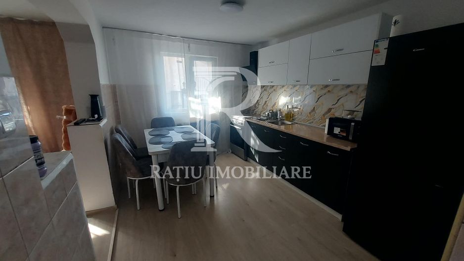 Casă cu Hală Industrială | Teren 3.200 mp | Ineu | Bihor - Poză 2