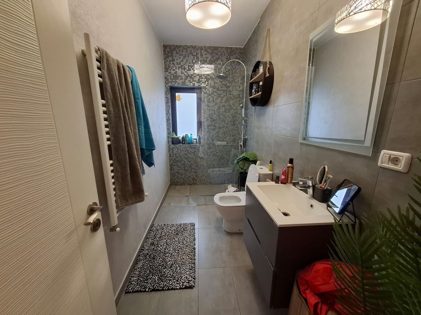 Casa in cartier exclusivist - Poză 19