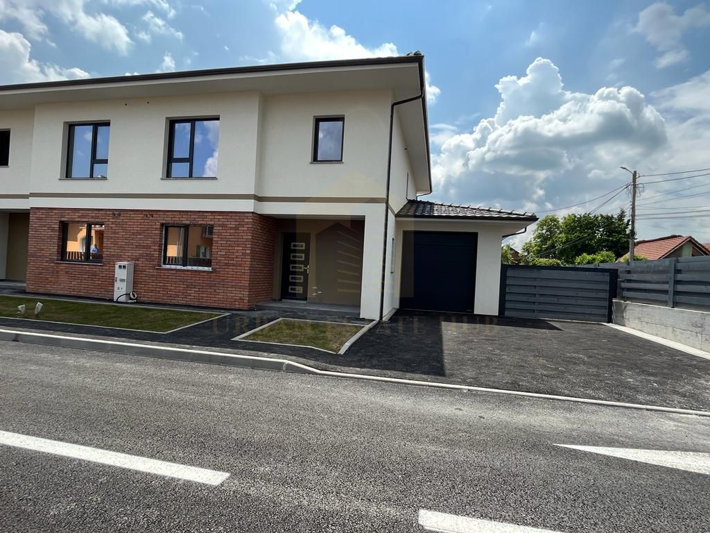 Vanzare Duplex, 150 mp, teren 215, garaj, zona Stadion - Poză 2