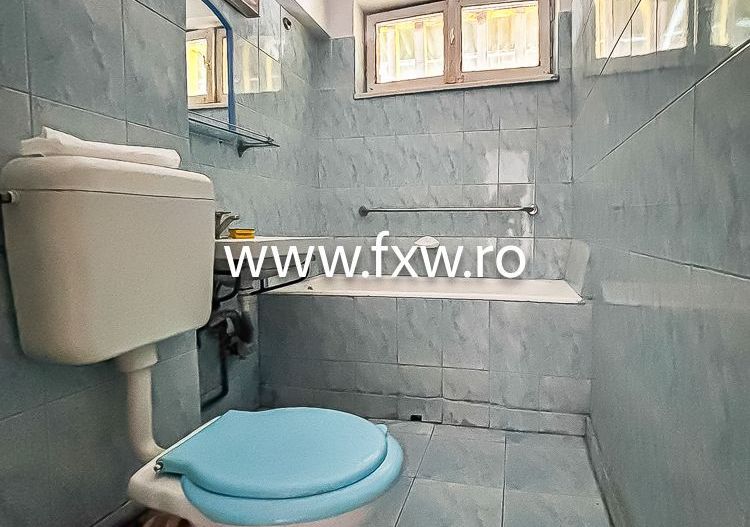 Apartament cu 3 camere, cu balcon la fiecare cameră,  zonă excelentă - Poză 5