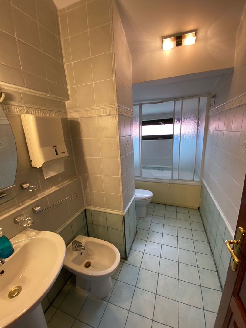 Apartament 4 camere de inchiriat zona Piata Unirii - Poză 14