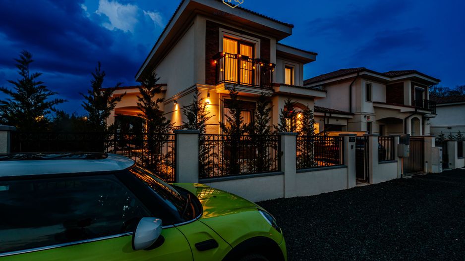 Casa Superba cu Garaj | 4 dormitoare | Liziera Padurii, Central | Com0 - Poză 23