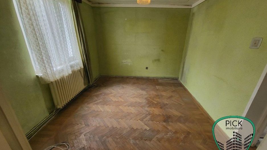 P 1157 - Apartament cu 3 camere în Târgu Mureș, Dâmbu Pietros, Piata de zi - Poză 3