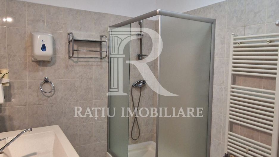 Spațiu comercial | Ideal pentru companii | Zonă centrală | Oradea - Poză 3