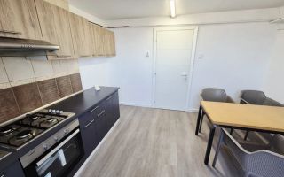 Apartament 3 camere decomandat, 81 mp, Copou –  fără risc seismic - Poză 2