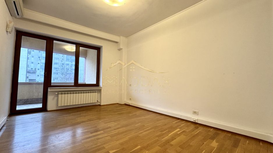 Vila centrala cu 13 camere *460mpu* + garaj // Dorobanți - Poză 24