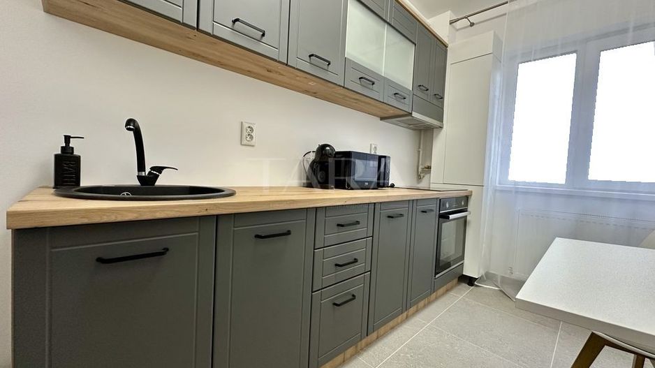 Apartament luminos. Finisat modern. Zonă liniștită. - Poză 3