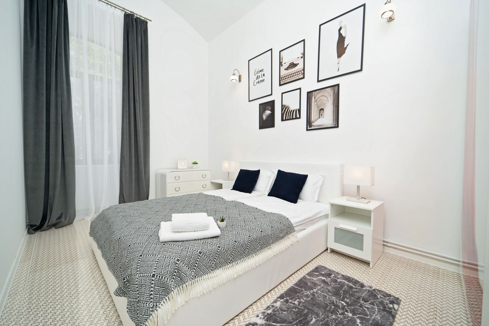 Apartament renovat in cladire istorica - Poză 13