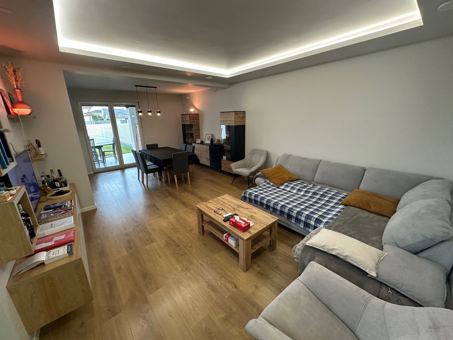 Duplex deosebit cu garaj și subsol - Poză 1