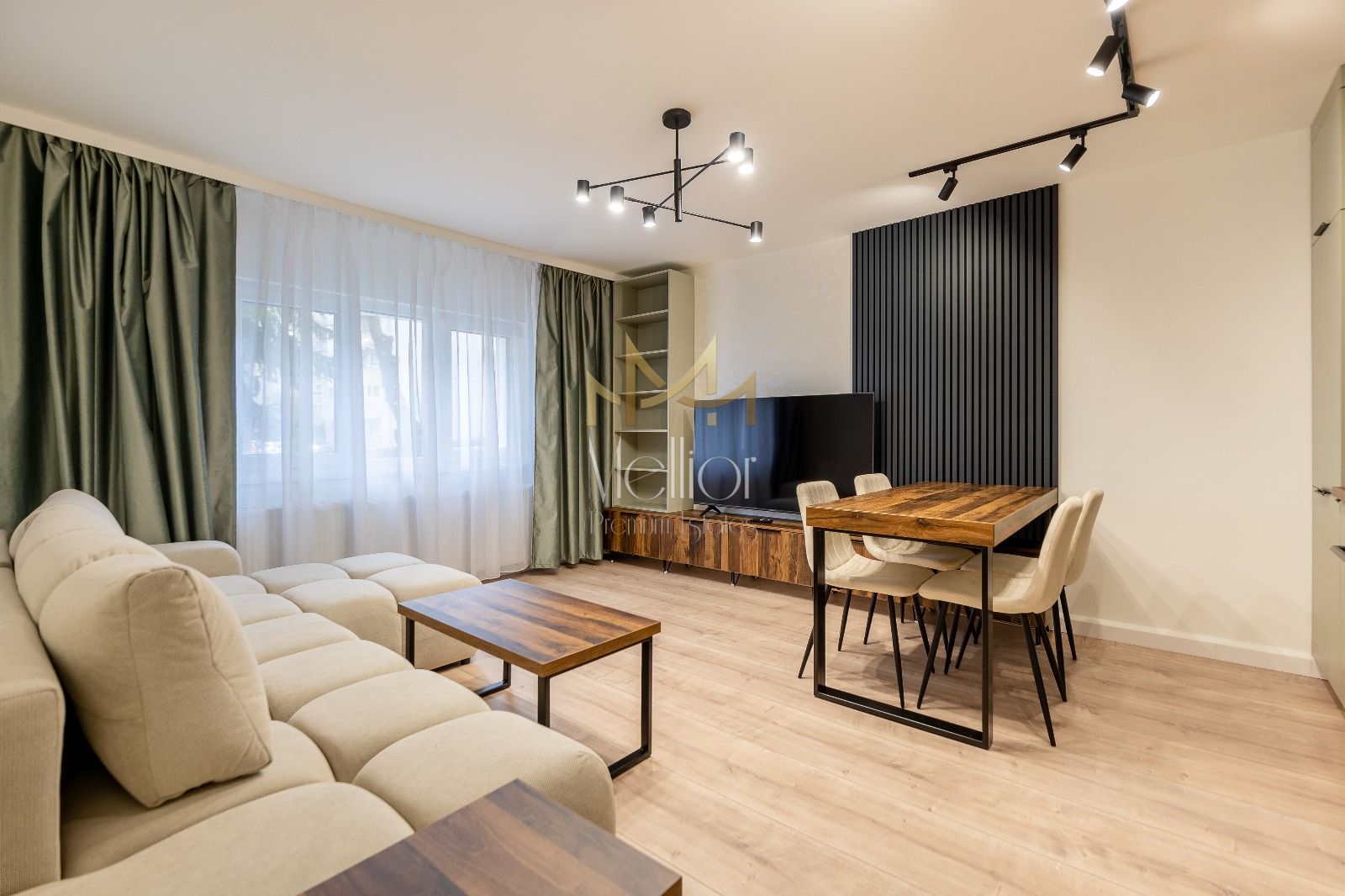 Apartament de vanzare 3 camere - Semicentral - Poză 1