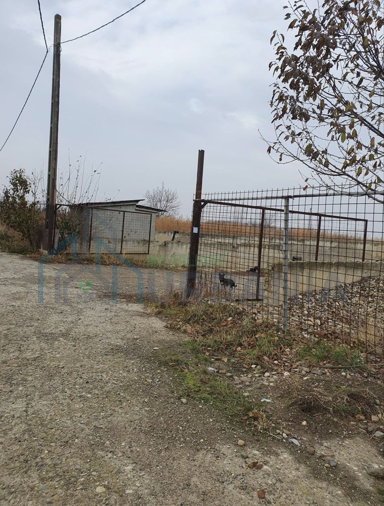 Teren intravilan de vânzare în Popricani, Iași – 1.241 m², betonat și împrejmuit - Poză 3