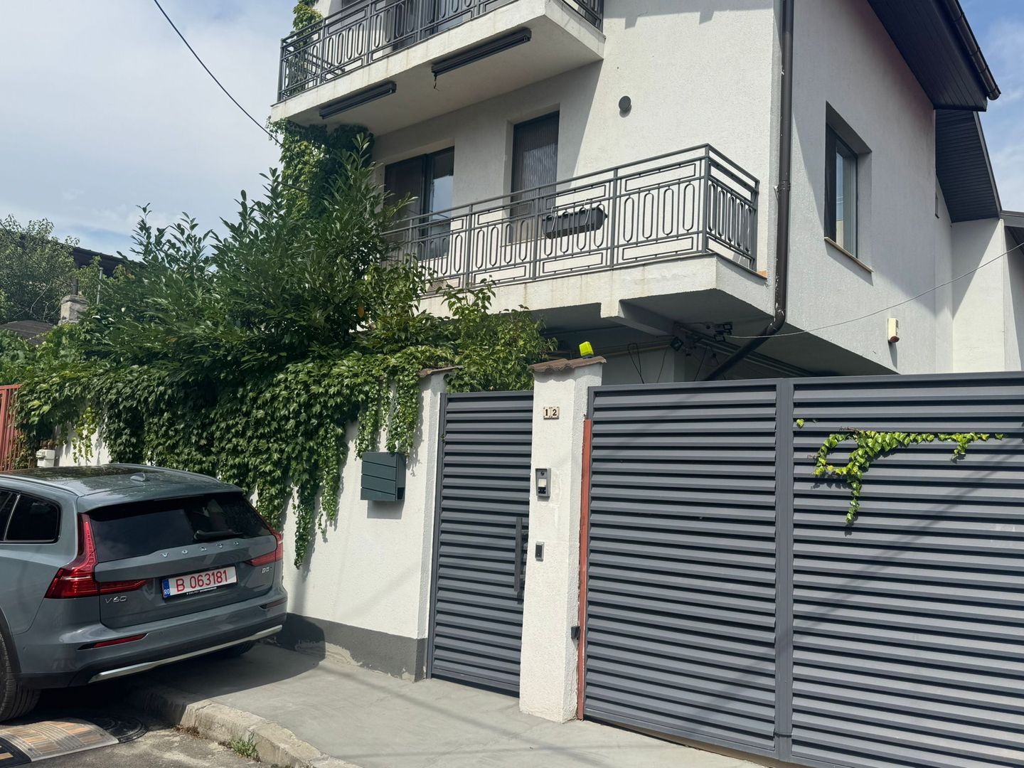 OFERTA Zona Herastrau, Vila Lux 4 cam, 3 bai, curte individuala 100 mp - Poză 7