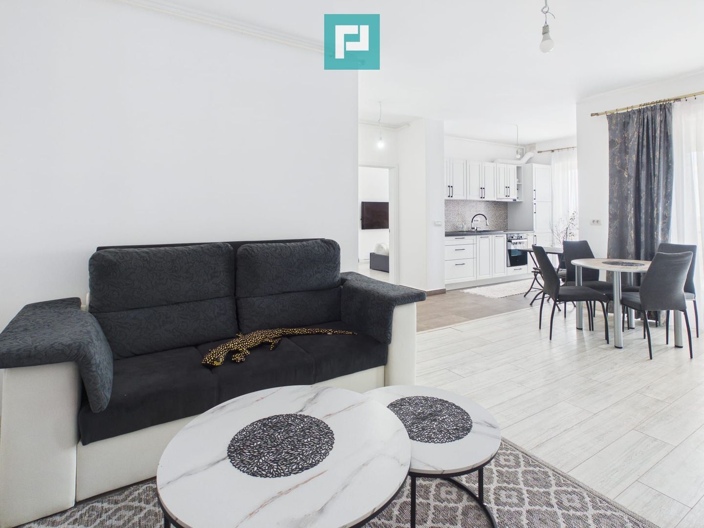 Apartament cu 3 camere - Adora Park Uta - Poză 2