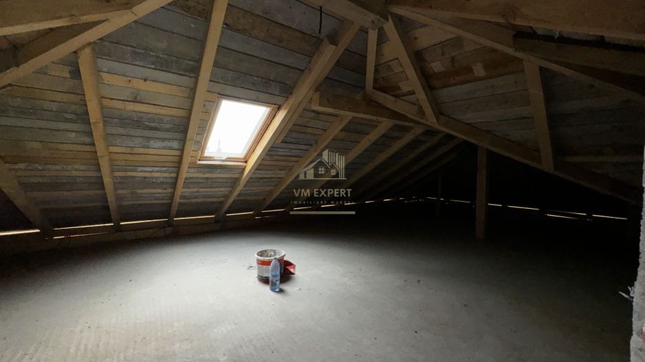 VILA 5 CAMERE, ZONA ULTRA CENTRALA, CAMPULUNG MUSCEL, TEREN 500 MP - Poză 10