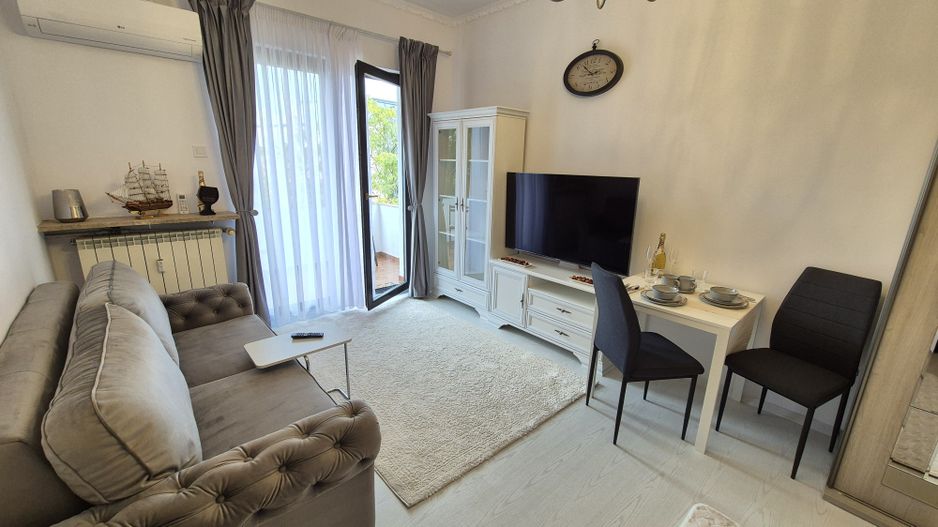 Garsonieră Modernă și Elegantă - Magheru - Romana - Poză 4