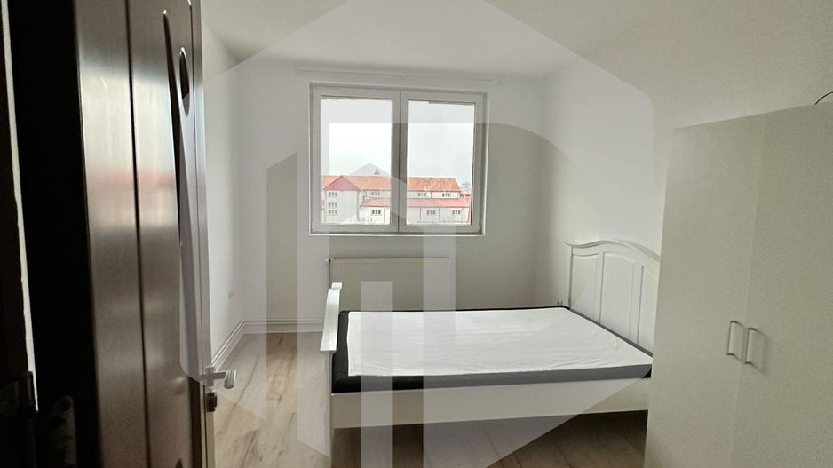 Apartament de inchiriat - Turnisor - 3 Camere - 75mpu - Etaj 3 - Poză 3