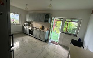 Casă individuală de vânzare - Bucium - 210.000 euro - Poză 3