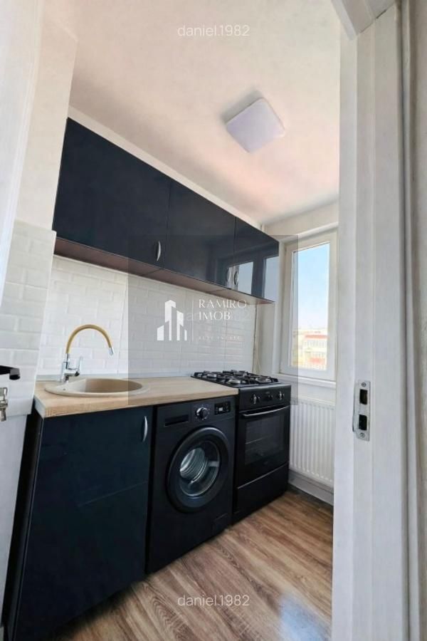 Proprietar , Garsoniera decomandata Cf 1 , Metrou Eroii Revolutiei - Poză 2