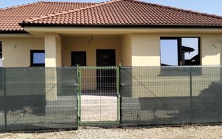 Casa de vanzare Lazuri - Poză 2