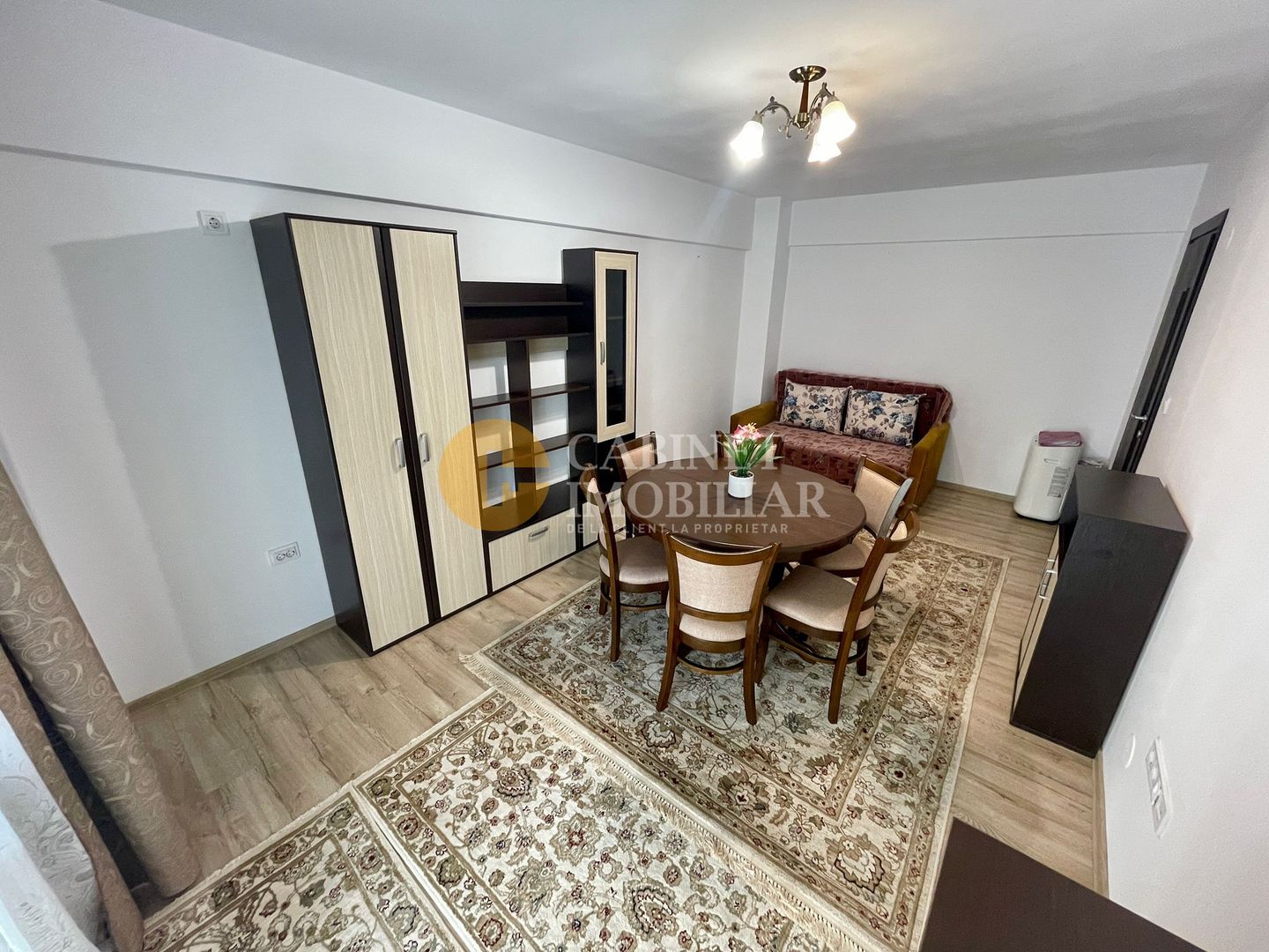 Poitiers/Bucium - Bloc Nou - 2 Camere Decomandat - Etaj Intermediar - Poză 2