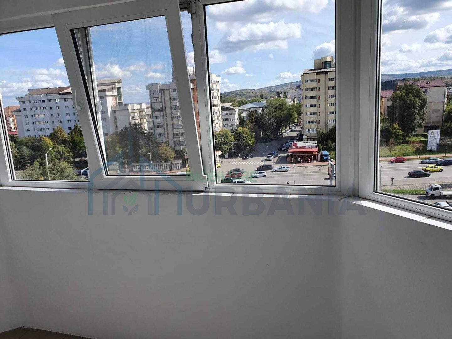 Apartament cu 1 camera, decomandat. - Poză 4