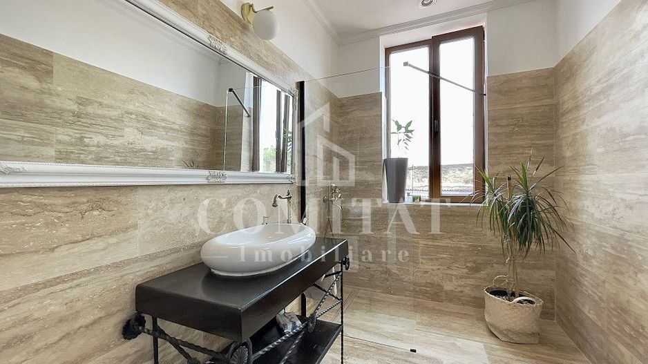 Apartament cu 3 camere Ultracentral - Poză 12