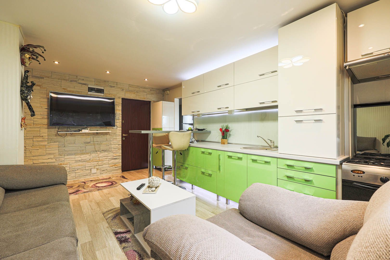 REZERVAT. Acasă e locul unde creezi amintiri. - Poză 3