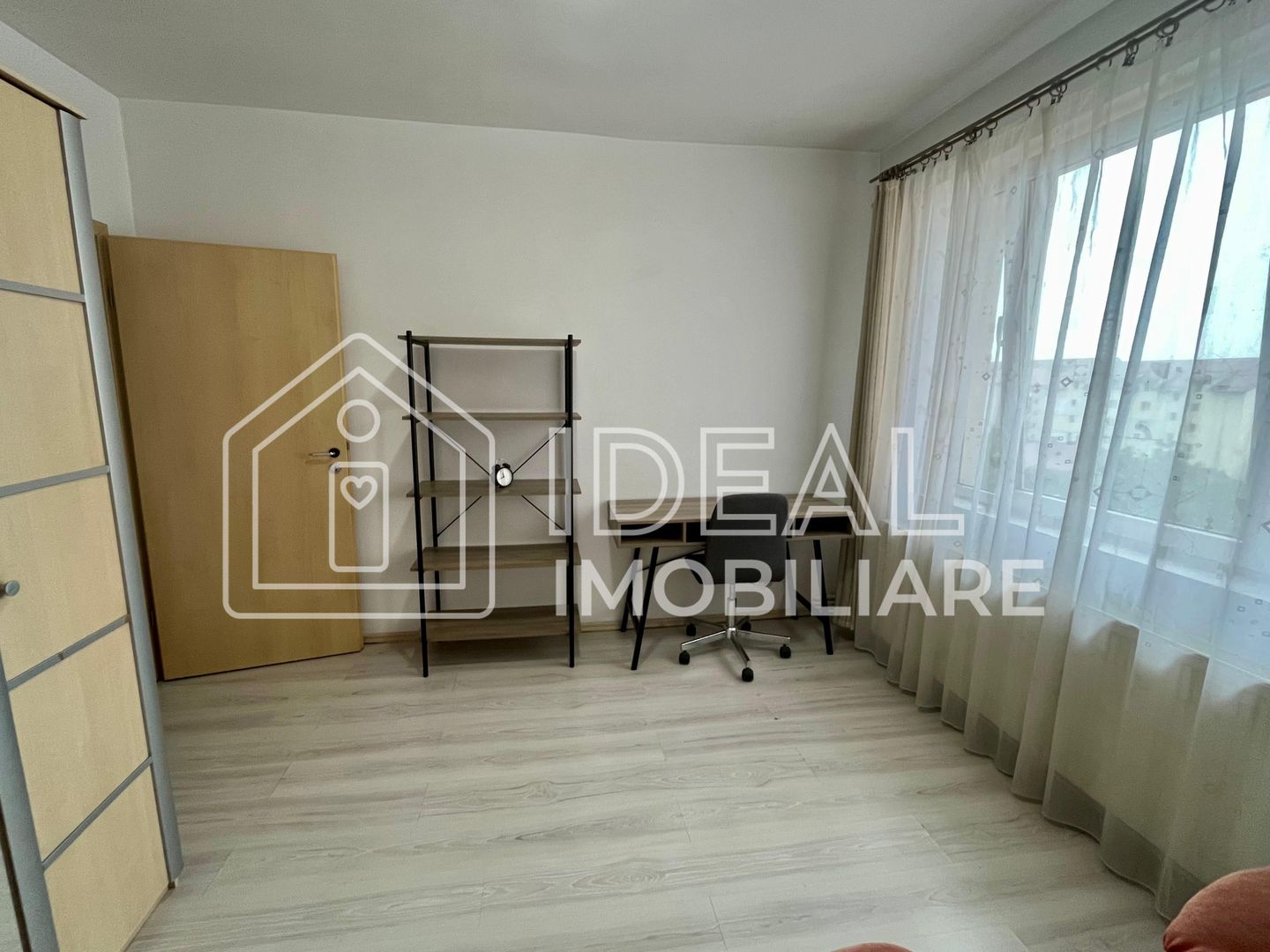 Apartament 3 camere de închiriat - zona Terezian - Poză 7