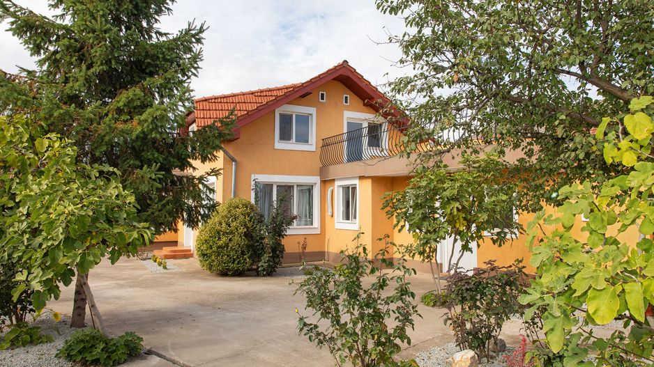 Vilă P+M, Santandrei, 4 dormitoare. 287 000 E (neg). Comision 0. - Poză 1
