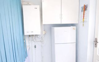 Apartament spatios cu 3 camere si 2 balcoane - zona Canta - 400€ - Poză 7