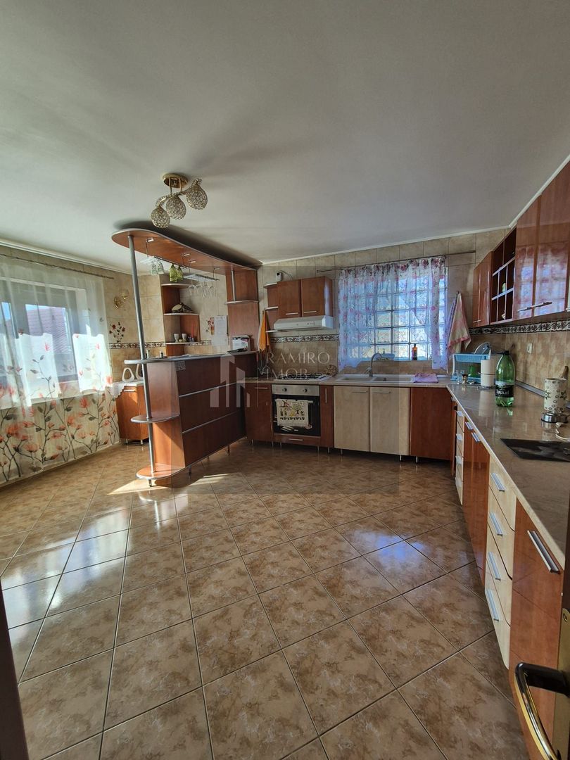 Casa + Magazin (P+1) Fundulea DN3 - Poză 4