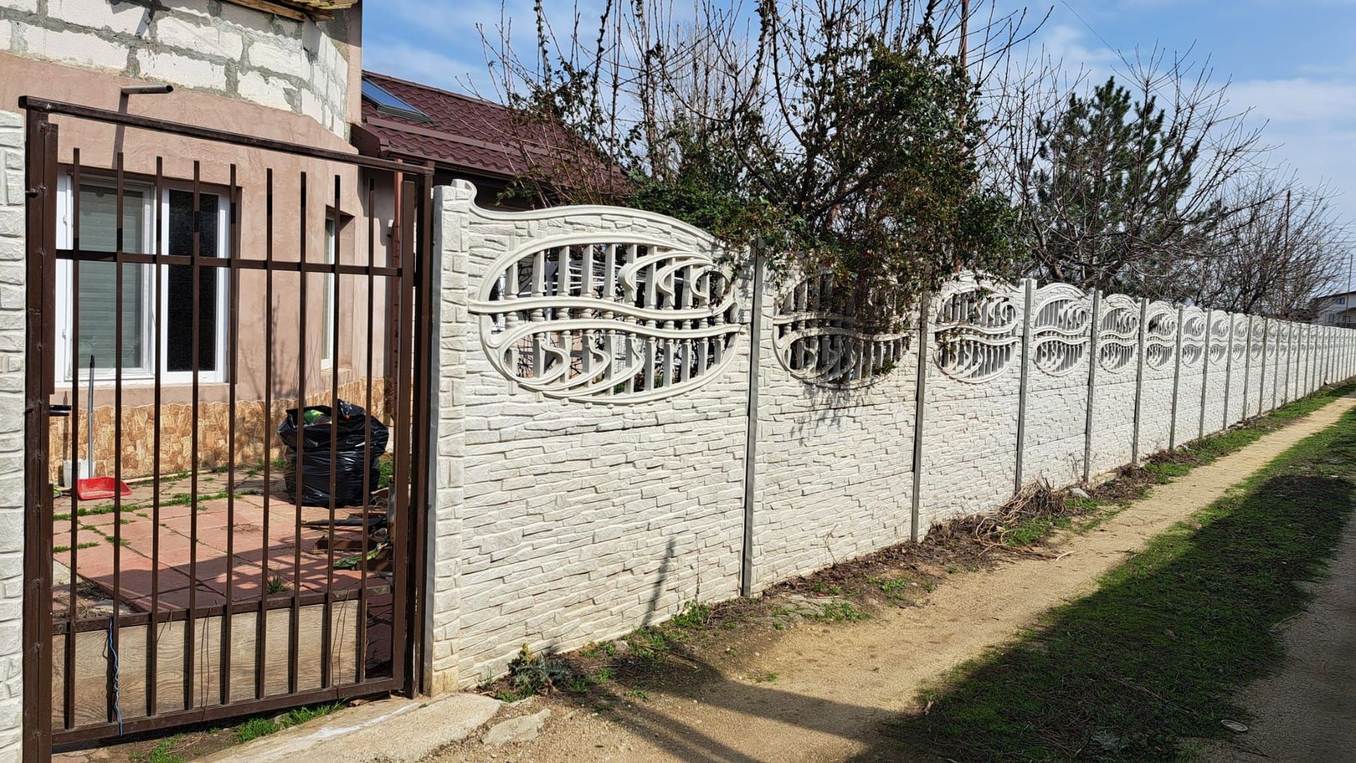 Casa P+M Com Vidra - Poză 6