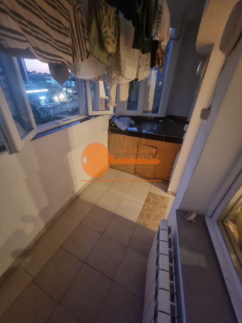 Apartament cu 3 camere in zona Crangasi - Poză 5