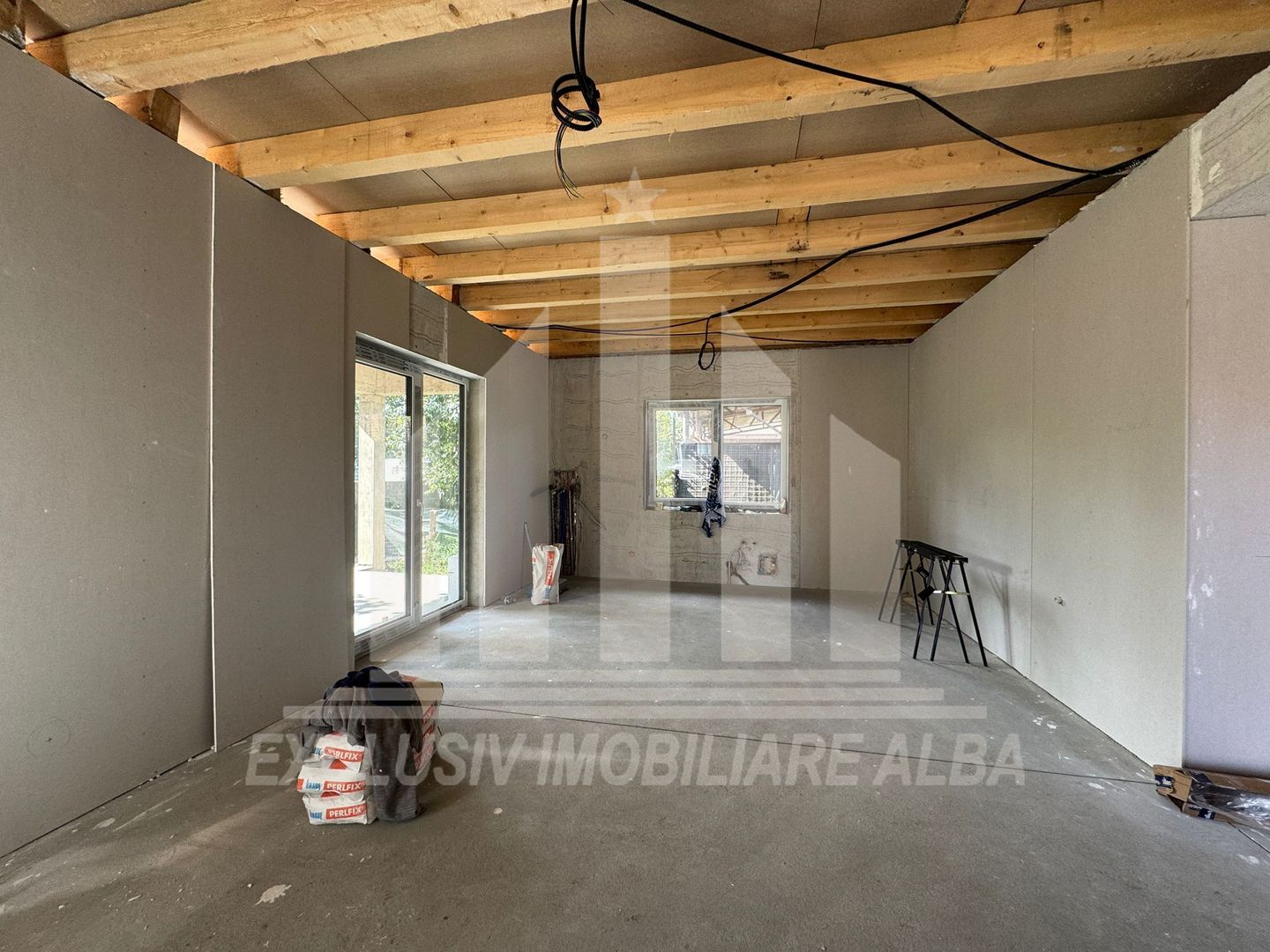 Casa individuala la asfalt cu toate utilitatile, Micesti - Poză 5