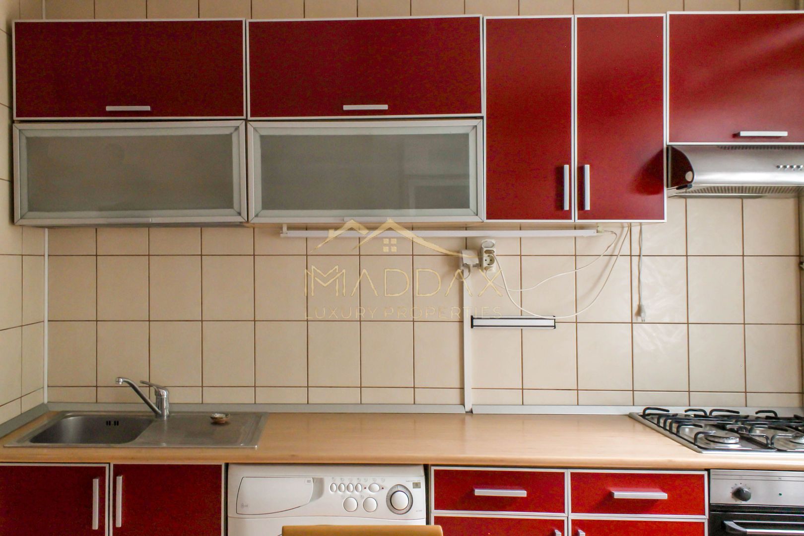 Apartament renovat cu 2 camere langa metrou de închiriat - Poză 13