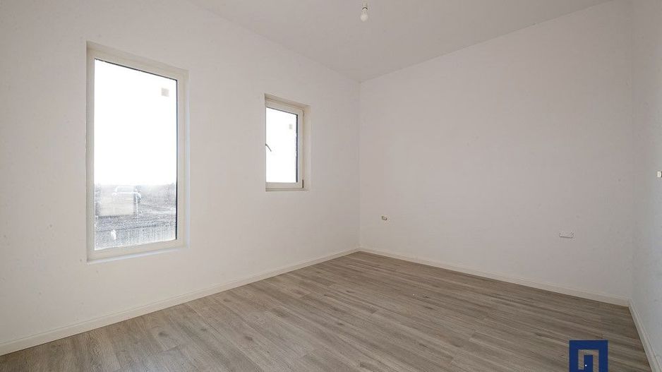 Duplex cu 4 camere si teren generos de 352 mp – Mosnita Noua - Poză 28