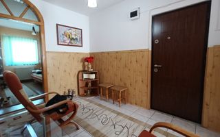 Apartament de vanzare cu 3 camere, decomandat -55 mp. balcon, pivnita - Poză 10